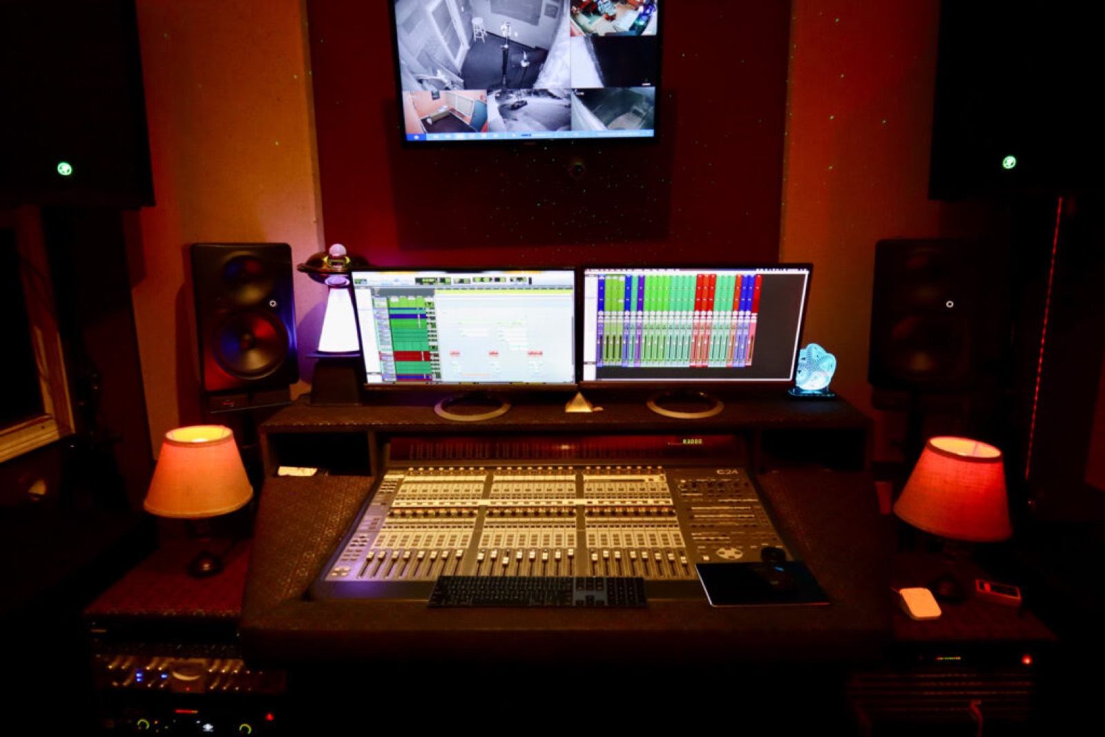 Solar Sound Studio behind the scenes