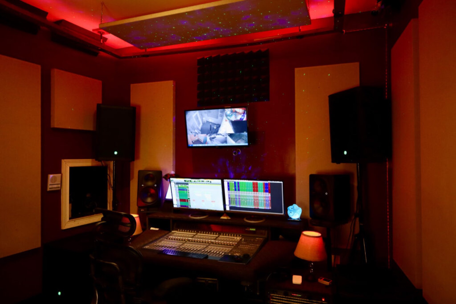 Solar Sound Studio behind the scenes