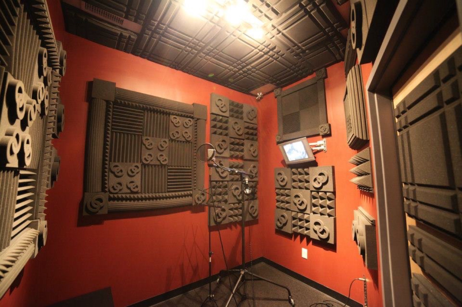 Solar Sound Studio behind the scenes